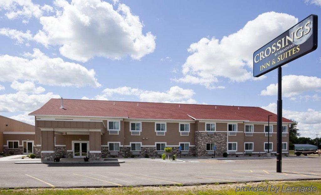 American Inn & Suites Parkers Prairie Exterior foto